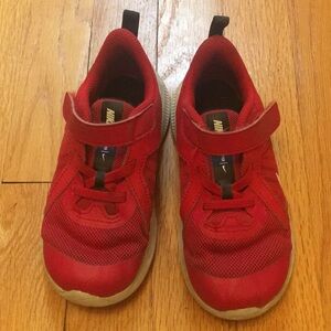 Toddler Nike Sneakers 10c